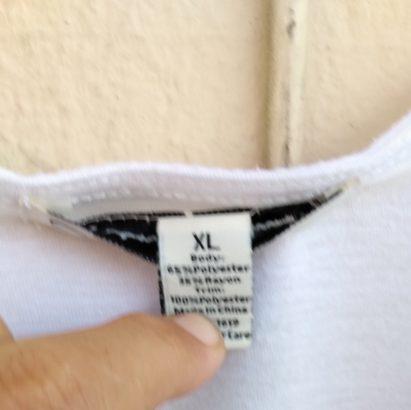 Classy white shirt - Picture 4 of 5